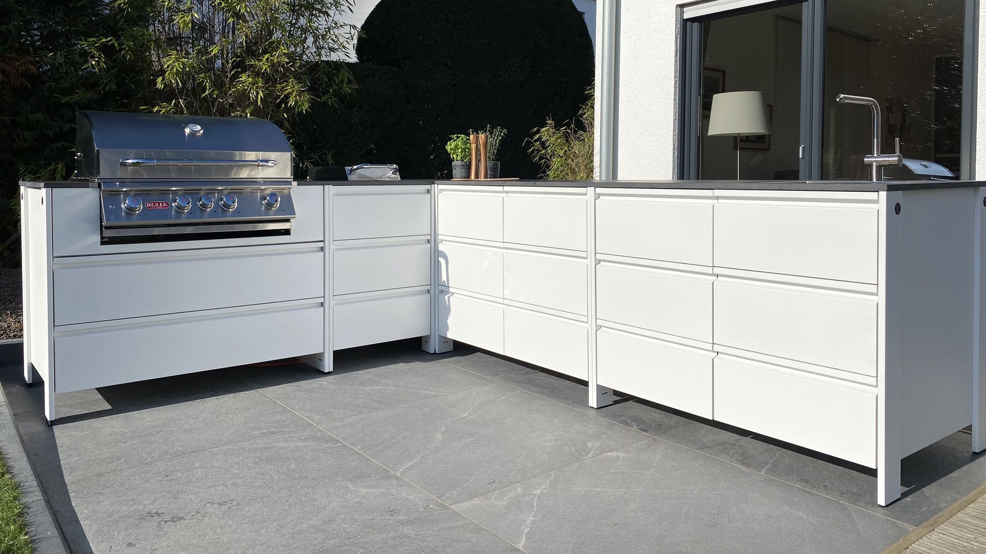 Outdoor-Küchen von BELMENTO |vielfältig & individuell Outdoor-Küchen von BELMENTO |vielfältig & individuell
