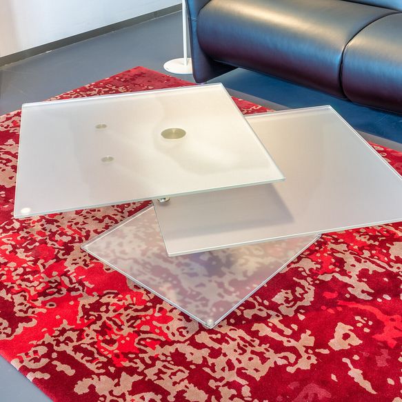 Couchtisch drehbar von Ronald Schmitt