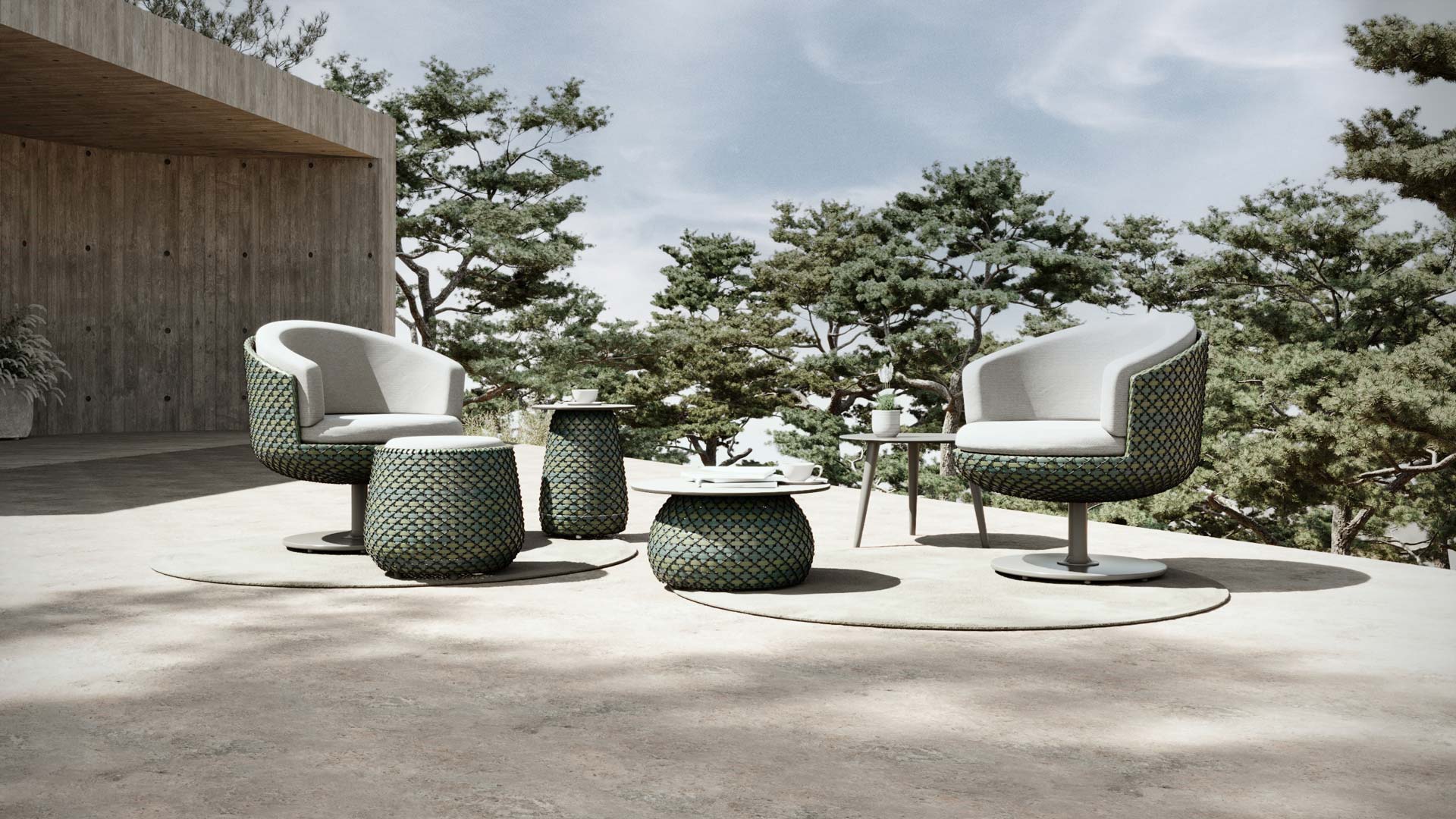 Outdoor-Möbel von Bloom | zeitlos & hochwertig Outdoor-Sessel mit Hocker und kleinen Abstelltischen